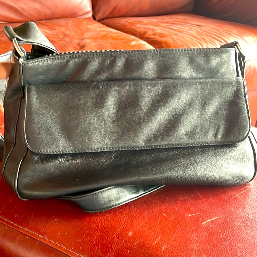 CC KLEIN Stylish Black Vegan Leather Shoulder Bag